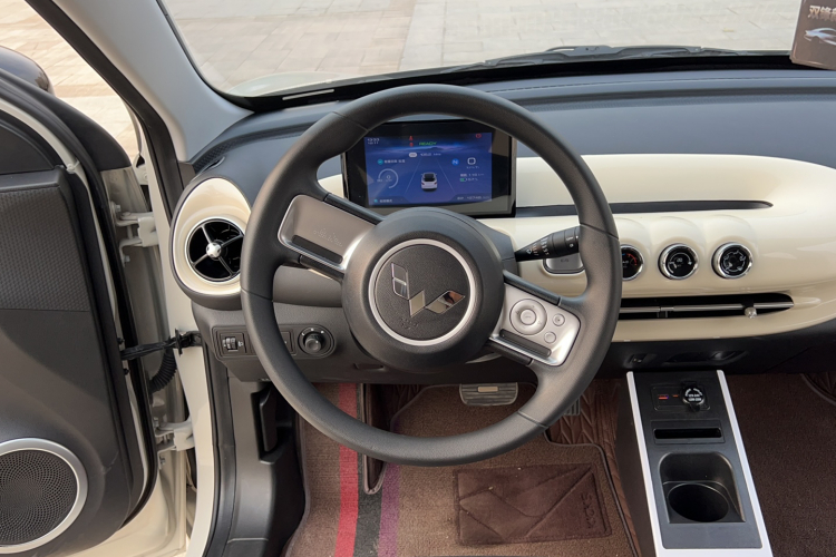 五菱汽车 五菱缤果 2024款 203km 轻享款局部细节13