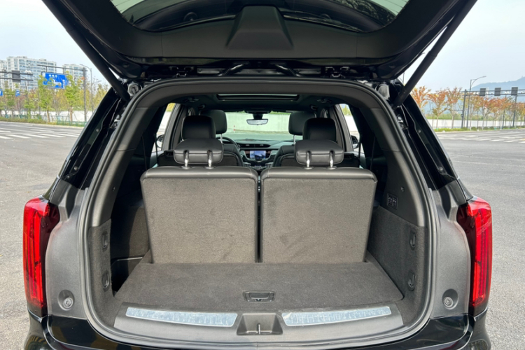 凯迪拉克XT6 2022款 2.0T 六座四驱豪华120周年限量版中控内饰7007