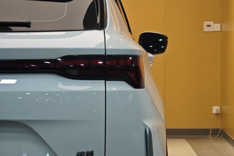 吉利汽车 2025款 缤越L 1.5TD DCT星耀车身外观6009