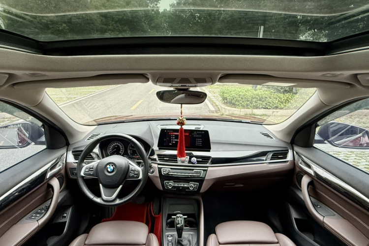 宝马X1 2020款 sDrive25Li 领先型中控内饰7003