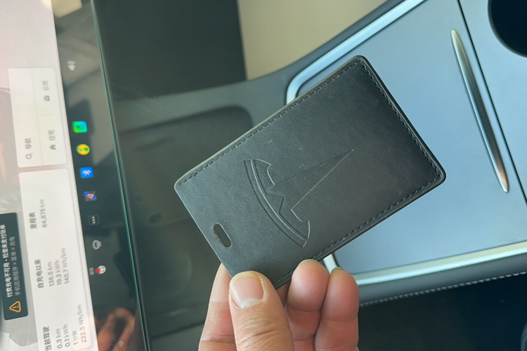 特斯拉 Model Y 2022款 改款 后轮驱动版中控内饰7003