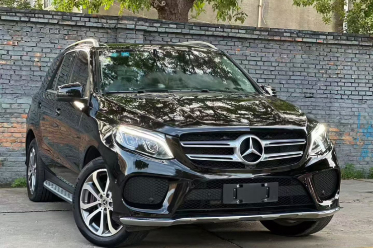 奔驰GLE 2017款 GLE 320 4MATIC 豪华型车身外观6004