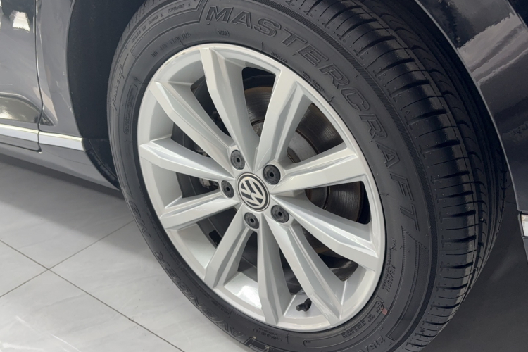 大众 迈腾 2018款 280TSI DSG 领先型局部细节9001