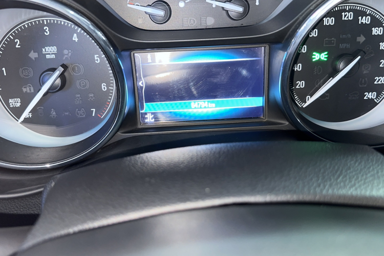 别克 昂科威 2017款 20T 两驱豪华型中控内饰15