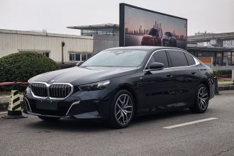 宝马i5 2024款 eDrive 35L M运动套装