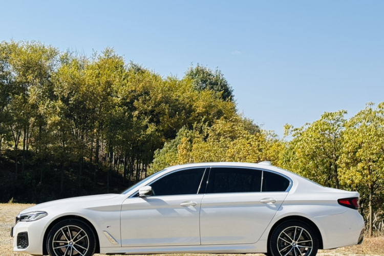 宝马5系 2021款 改款 525Li M运动套装车身外观6007