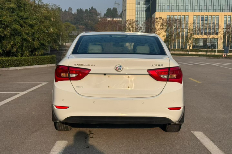 别克 英朗 2016款 15N 自动精英型车身外观6004