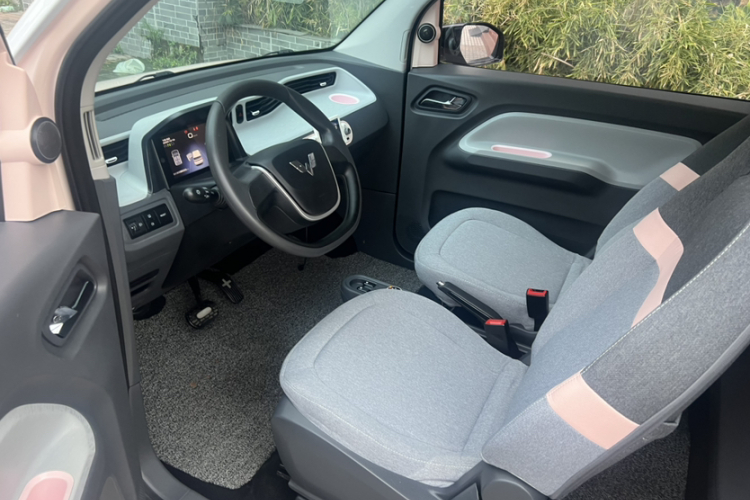 五菱汽车 宏光MINIEV 2022款 马卡龙臻享款 磷酸铁锂中控内饰7002