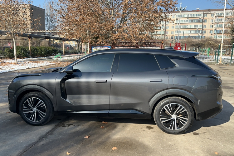 领克08 EM-P 2025款 120km 长续航Pro车身外观6006