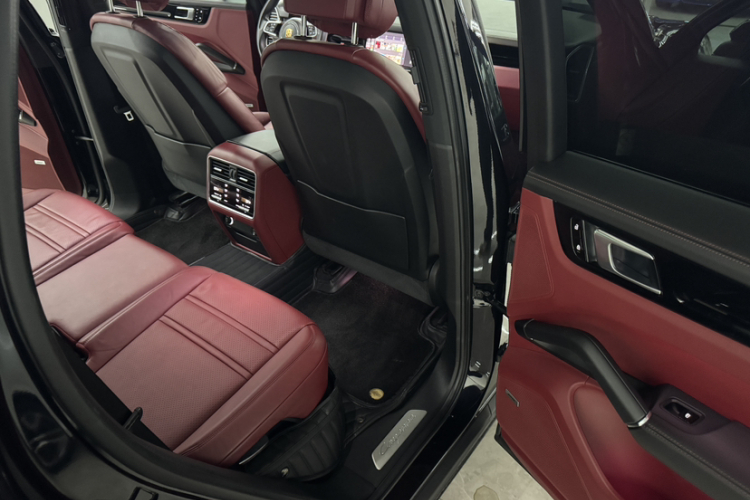 保时捷 2019款 Cayenne 3.0T中控内饰7004