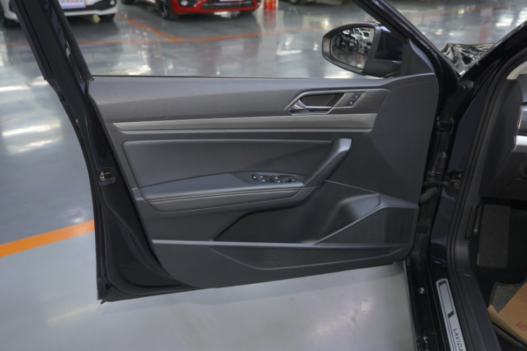 大众 朗逸 2021款 280TSI DSG舒适版中控内饰7011