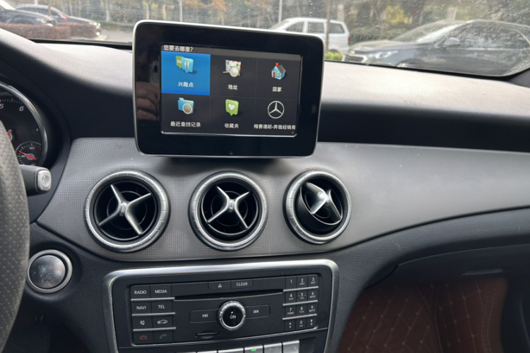 奔驰CLA 2016款 改款 CLA 200 动感型局部细节16