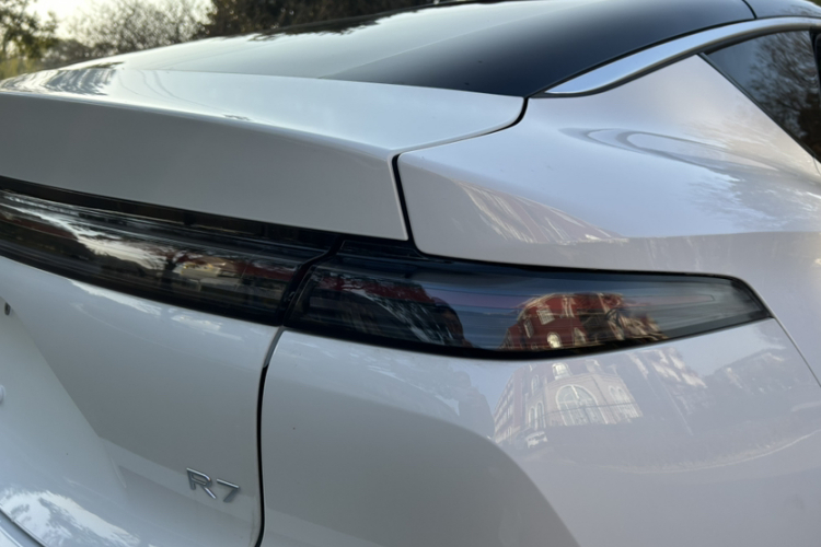 飞凡汽车 飞凡R7 2025款 长续版车身外观6008