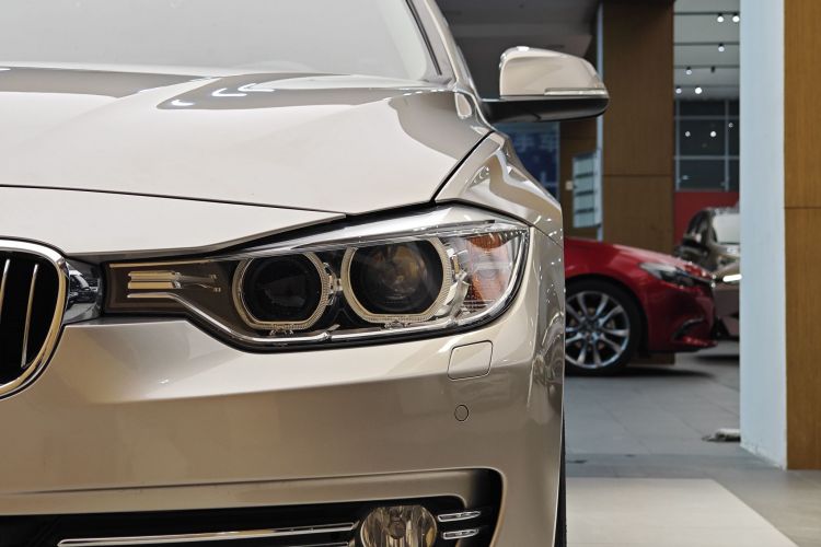 宝马3系 2014款 320Li 豪华设计套装局部细节36