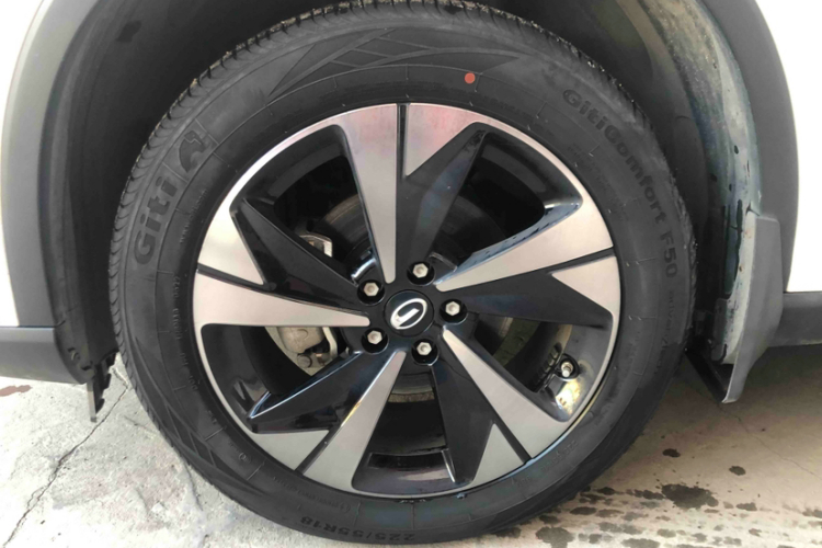 广汽传祺 传祺GS4 2022款 270T 自动智行科技版车身外观6007