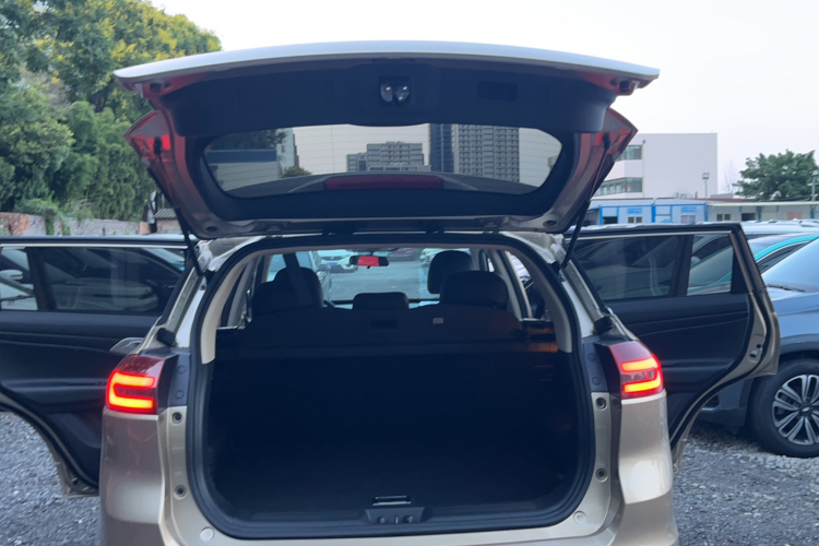 吉利汽车 博越 2018款 1.8TD 自动两驱智联型4G互联版局部细节23