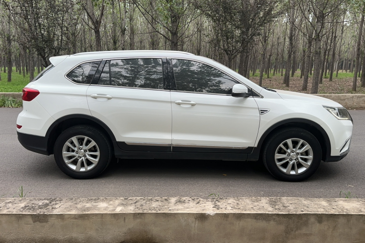 北汽幻速S6 2017款 1.5T CVT畅享型车身外观6002