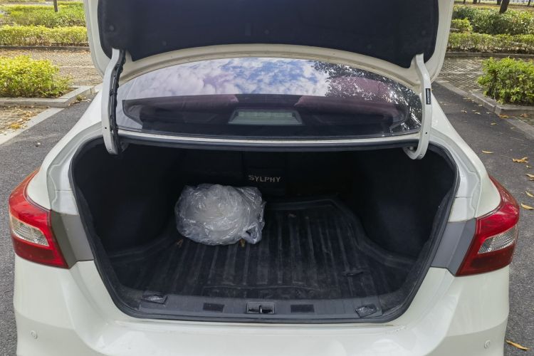 日产 轩逸 2019款 1.6XV CVT智联尊享版 国VI局部细节23