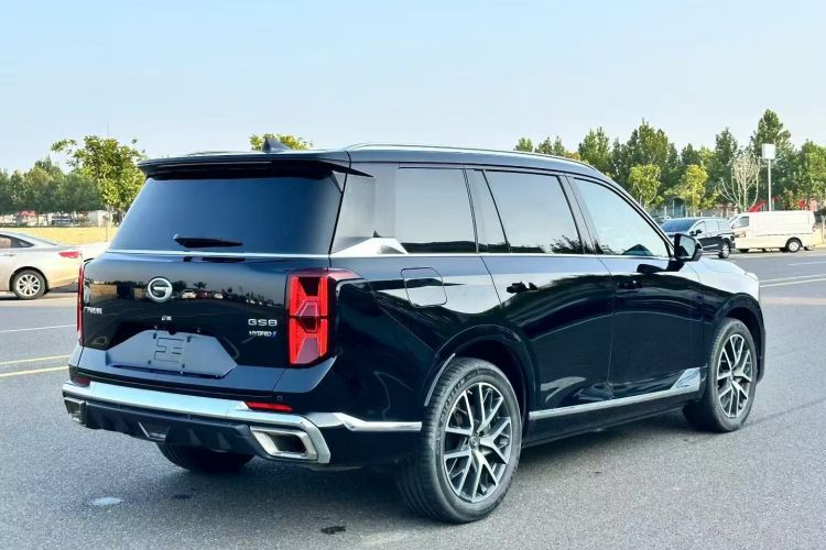 广汽传祺 传祺GS8 2022款 双擎系列 2.0TM 两驱尊贵版 （六座）车身外观6006