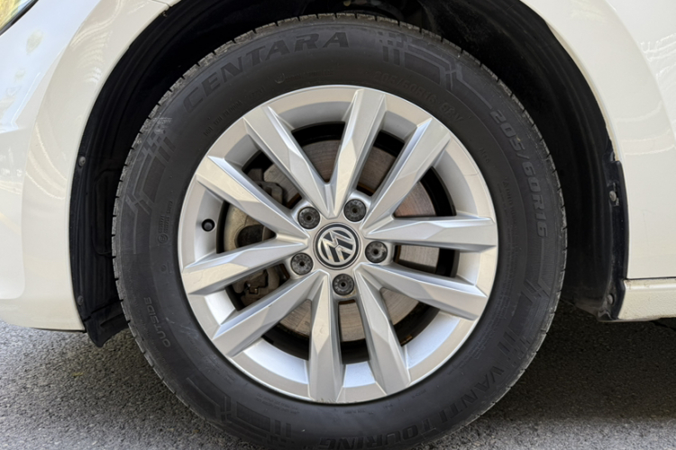 大众 2018款 途安L 280TSI DSG舒适版 7座 国V车身外观6005