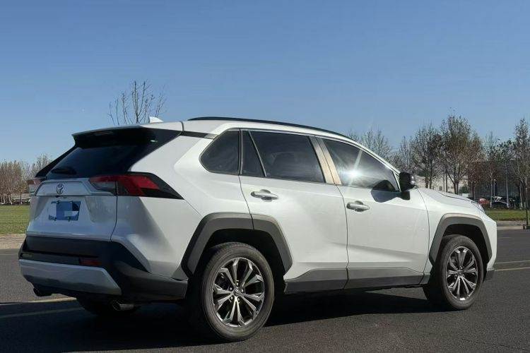丰田 RAV4荣放 2023款 2.0L CVT四驱探险Plus版车身外观6005