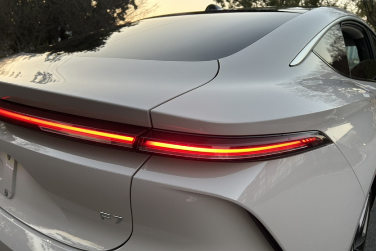 飞凡汽车 飞凡F7 2023款 改款 性能Pro版车身外观6009