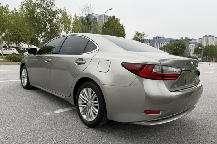 雷克萨斯ES 2015款 250 典雅版车身外观6004