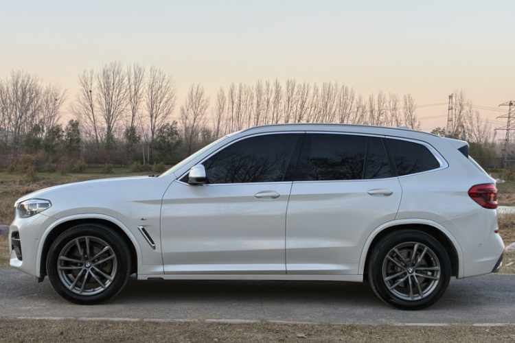 宝马X3 2020款  xDrive28i M运动套装车身外观6008