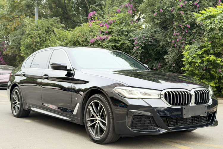 宝马5系 2022款 改款 525Li M运动套装车身外观6004