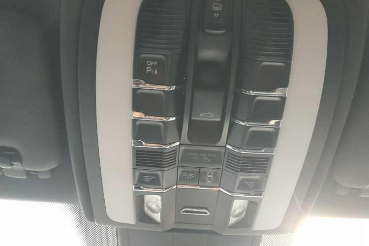 保时捷 2016款 Cayenne 3.0T局部细节9006