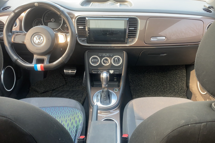 大众 甲壳虫 2015款 180TSI中控内饰7002