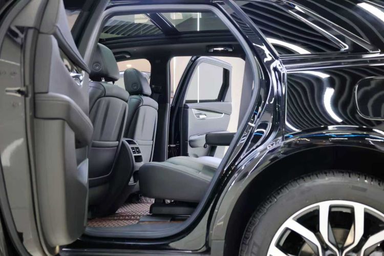 凯迪拉克XT5 2022款 2.0T 四驱尊贵型中控内饰7008