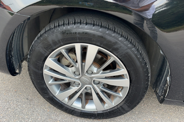 吉利汽车 帝豪 2018款 1.5L 手动向上互联版车身外观6013