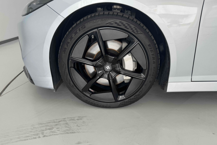 昊铂GT 2023款 710后驱超充版车身外观6001