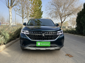 东风风行 风行T5 2022款 盛世款 1.5T 自动逐梦版五座