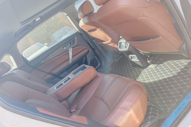 本田UR-V 2020款 370TURBO 四驱尊享版中控内饰7007