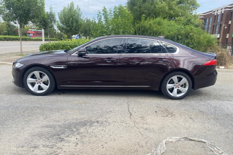 捷豹XFL 2020款 XFL 2.0T P200 两驱精英版车身外观6003