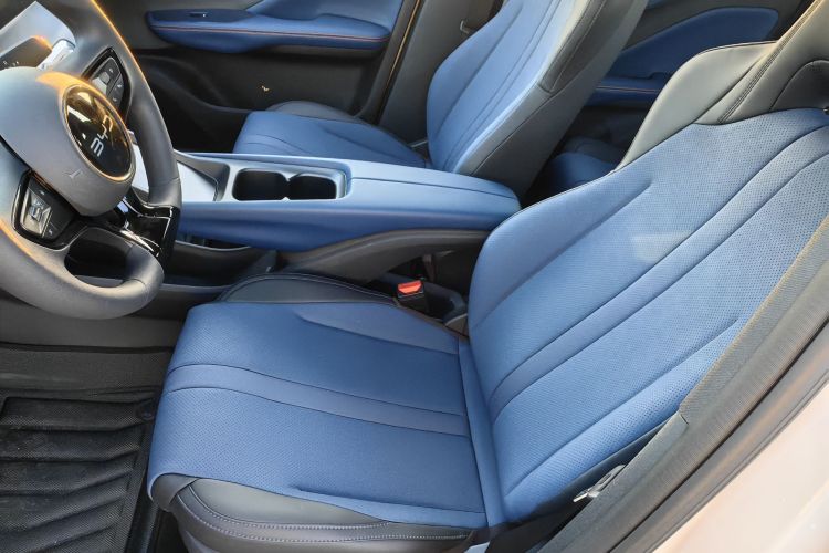 比亚迪 海鸥 2025款 智驾版 305km 活力版中控内饰7004