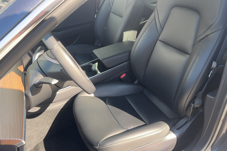 特斯拉 Model 3 2019款 标准续航后驱升级版局部细节19