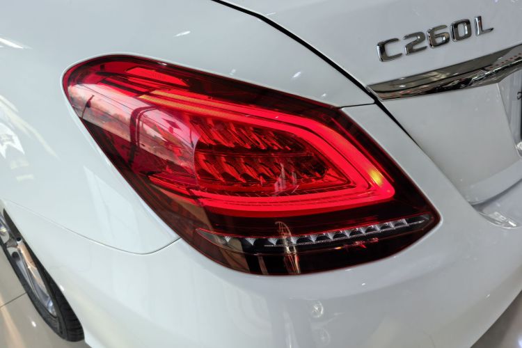 奔驰C级 2020款 C 260 L 运动版车身外观6007