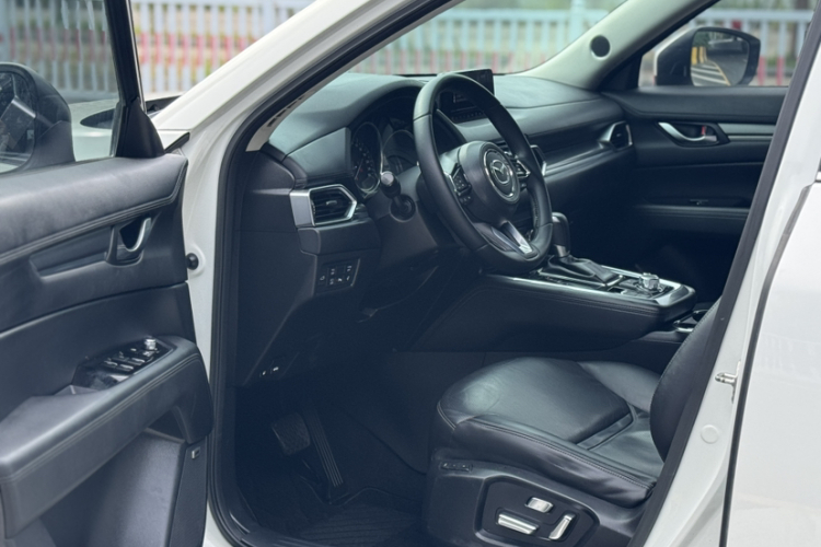 马自达CX-8 2019款 2.5L 四驱尊享型中控内饰7001