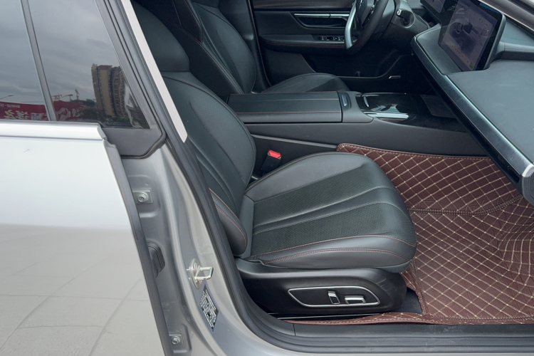 小鹏P7 2021款 480N局部细节41