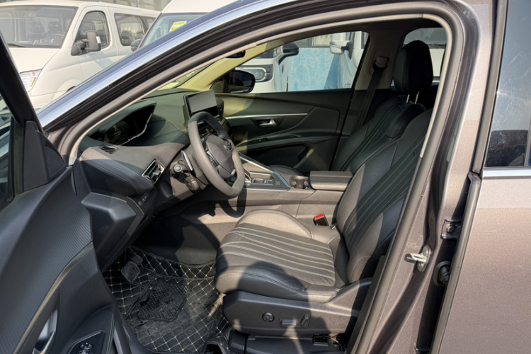 标致4008 2021款 360THP 科技版中控内饰7007