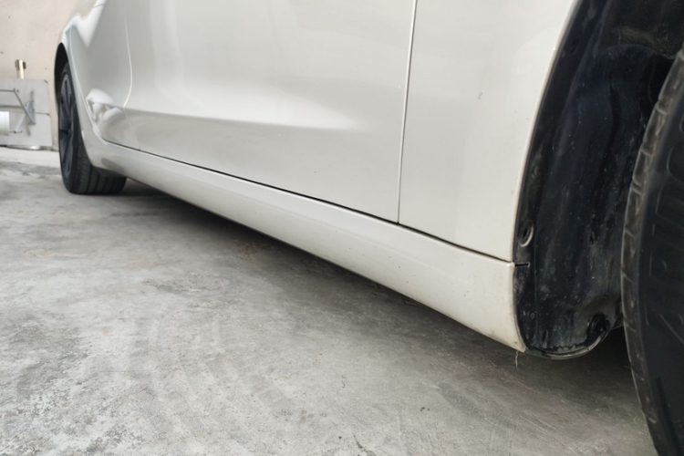 特斯拉 Model 3 2025款 后轮驱动版车身外观6006