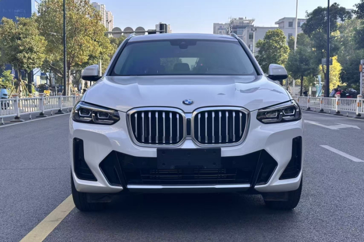宝马X3 2022款 改款 xDrive25i M运动套装车身外观6003