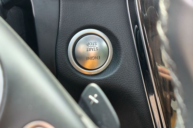 奔驰GLC 2016款 GLC 260 4MATIC 豪华型中控内饰7009