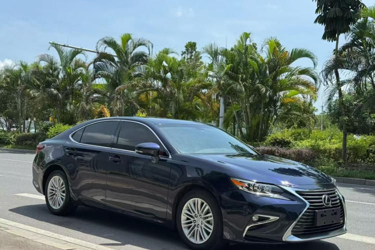 雷克萨斯ES 2015款 200 精英版车身外观6006