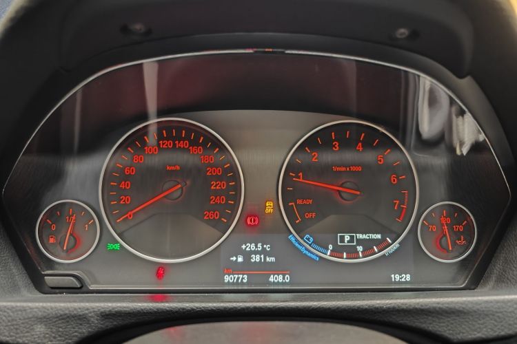 宝马3系 2018款 320Li 时尚型中控内饰15