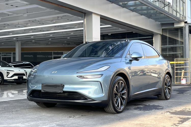 乐道L60 2024款 60kWh 后驱版车身外观1