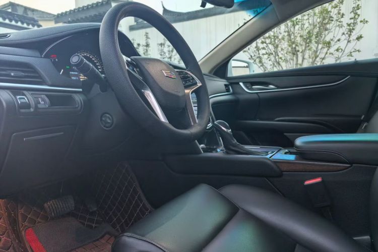 凯迪拉克XTS 2018款 28T 技术型中控内饰7001